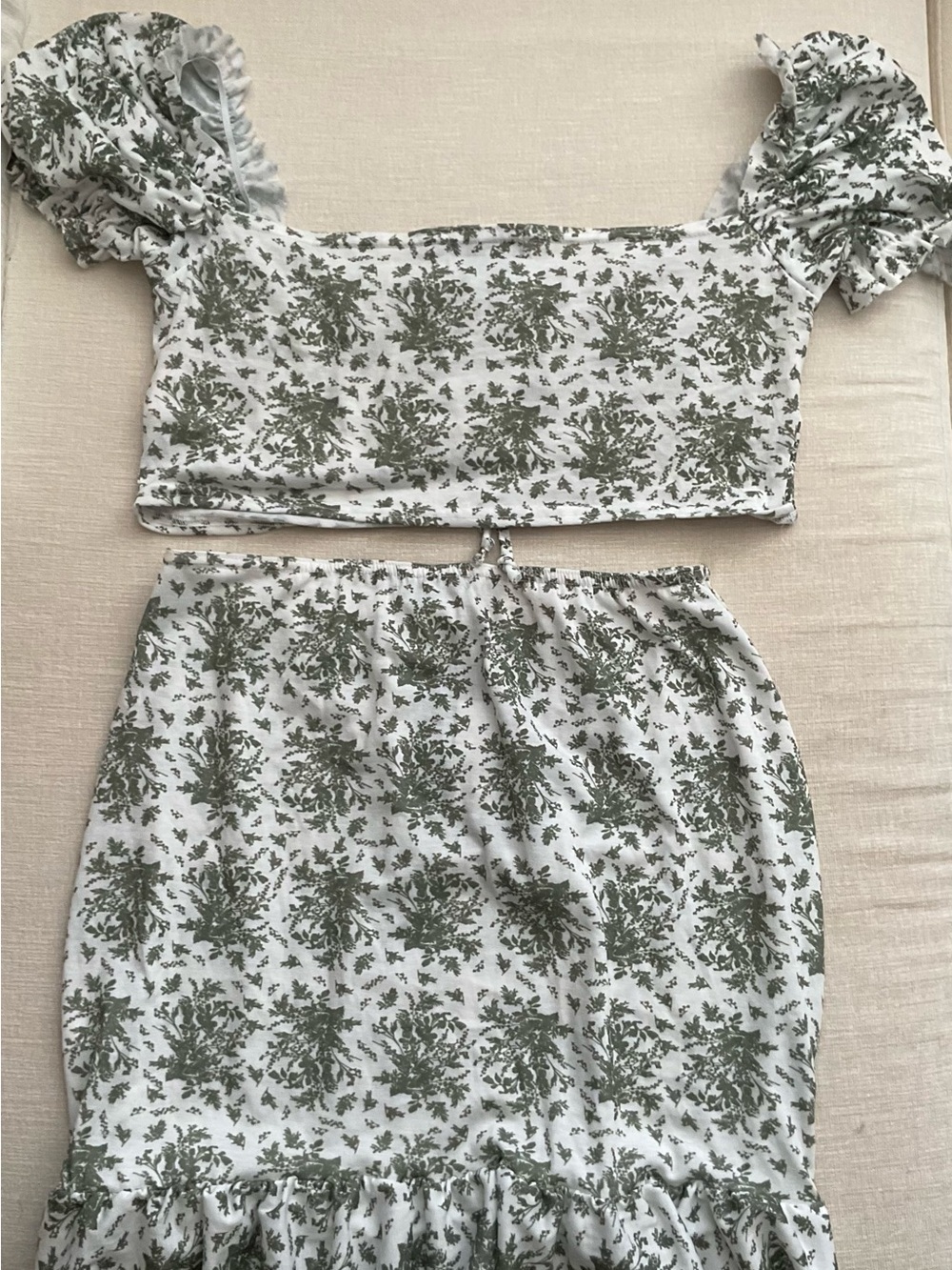 PrettyLittleThing White & Green Floral Ruffle Skirt Set - Picture 2 of 5